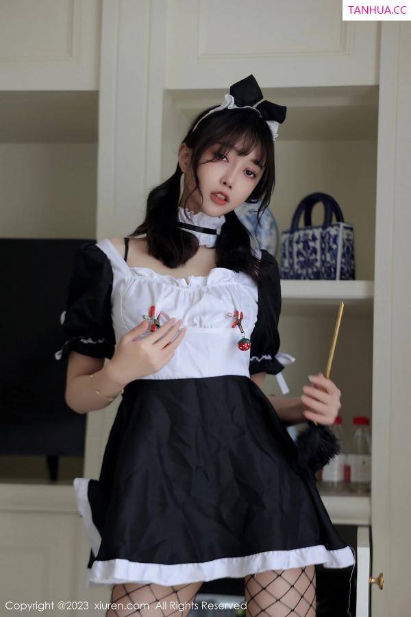 玥儿玥  [XiuRen]高清写真图 2023.08.11 No.7217 玥儿玥er 女仆服美腿第12张图片